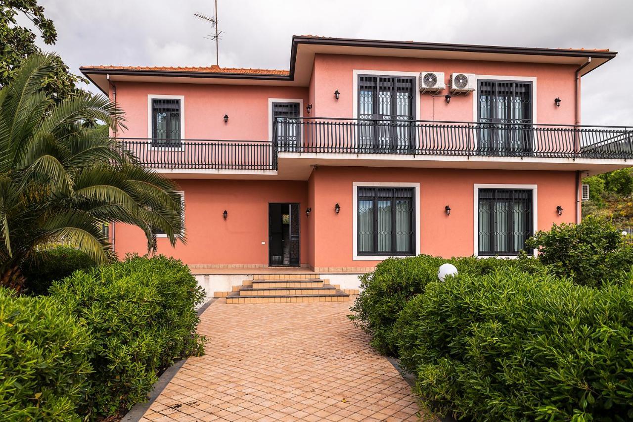 Bee Happy - Bed And Breakfast Zafferana Etnea Dış mekan fotoğraf